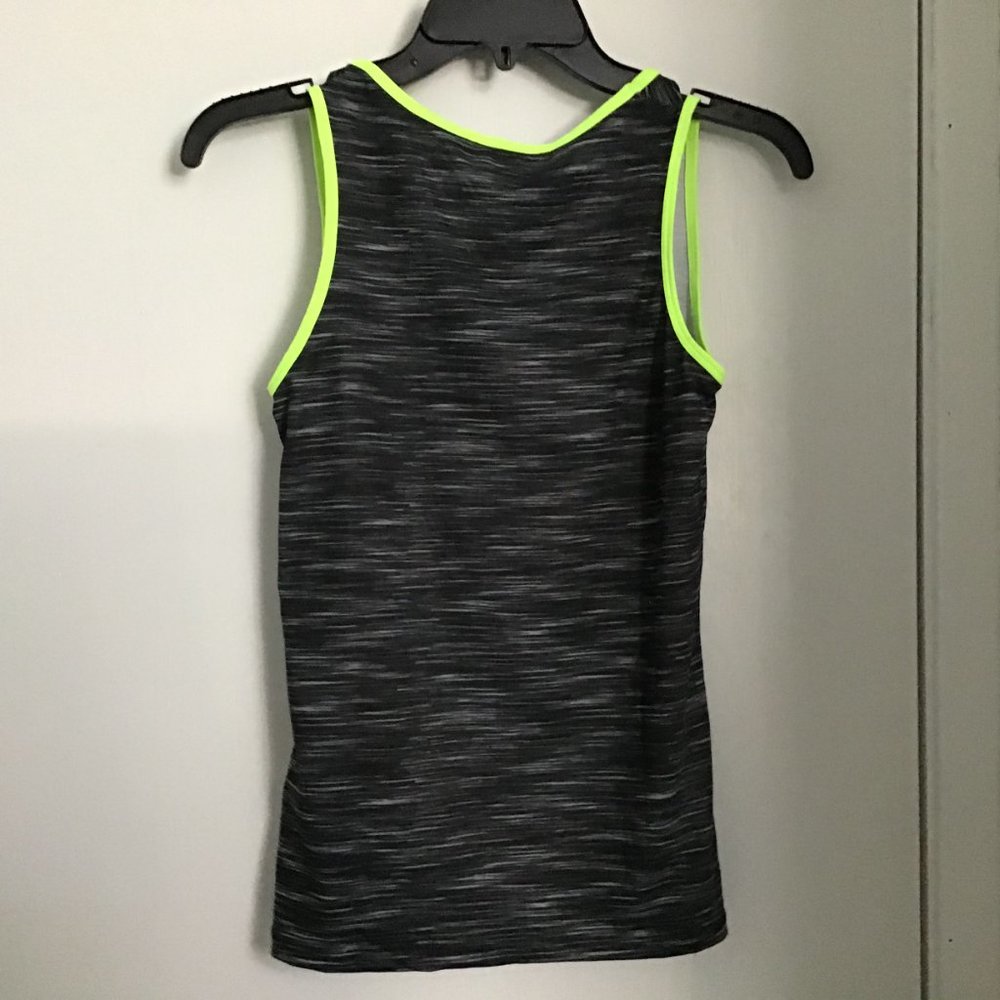 active top - Picture 2 of 2